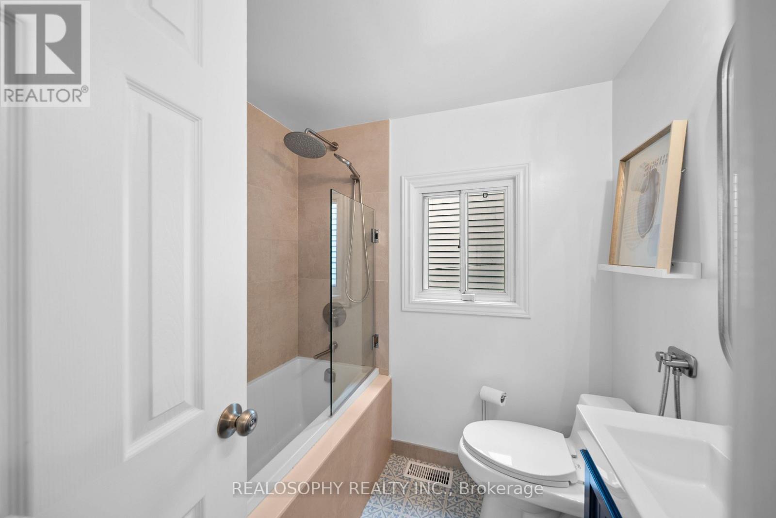 118 Ivy Avenue, Toronto, Ontario  M4L 2H7 - Photo 25 - E13168782