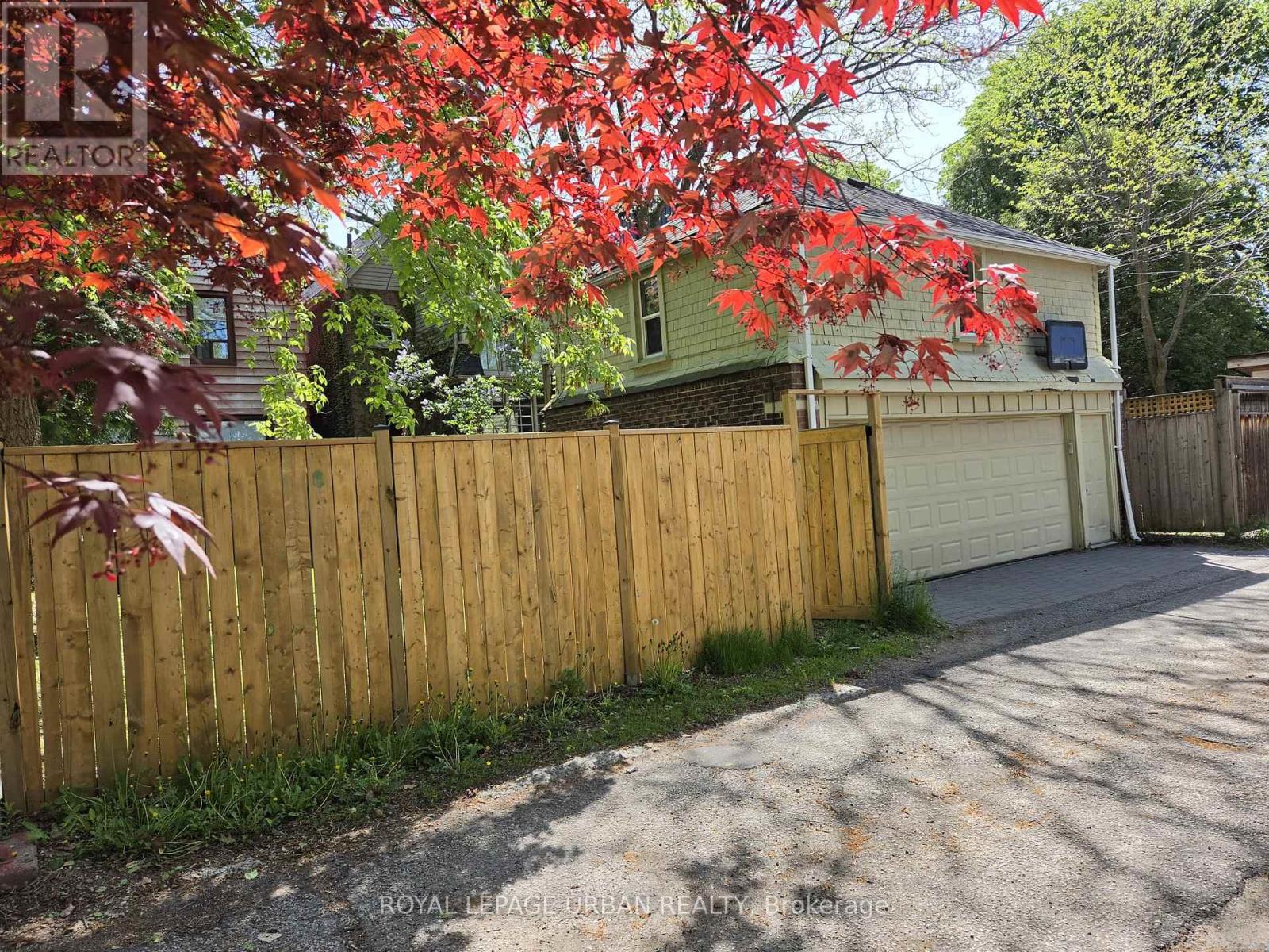 118 Ferrier Avenue, Toronto, Ontario  M4K 3H4 - Photo 2 - E13168808