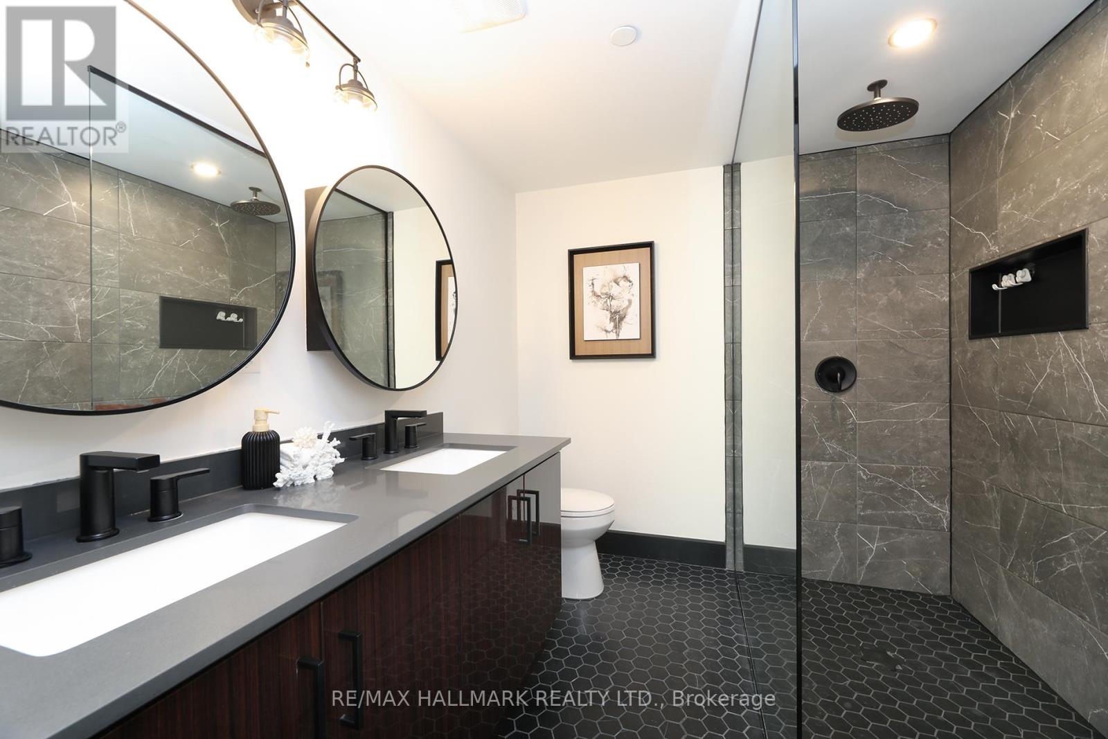 F - 1185 Queen Street E, Toronto, Ontario  M4M 1L6 - Photo 17 - E13168810