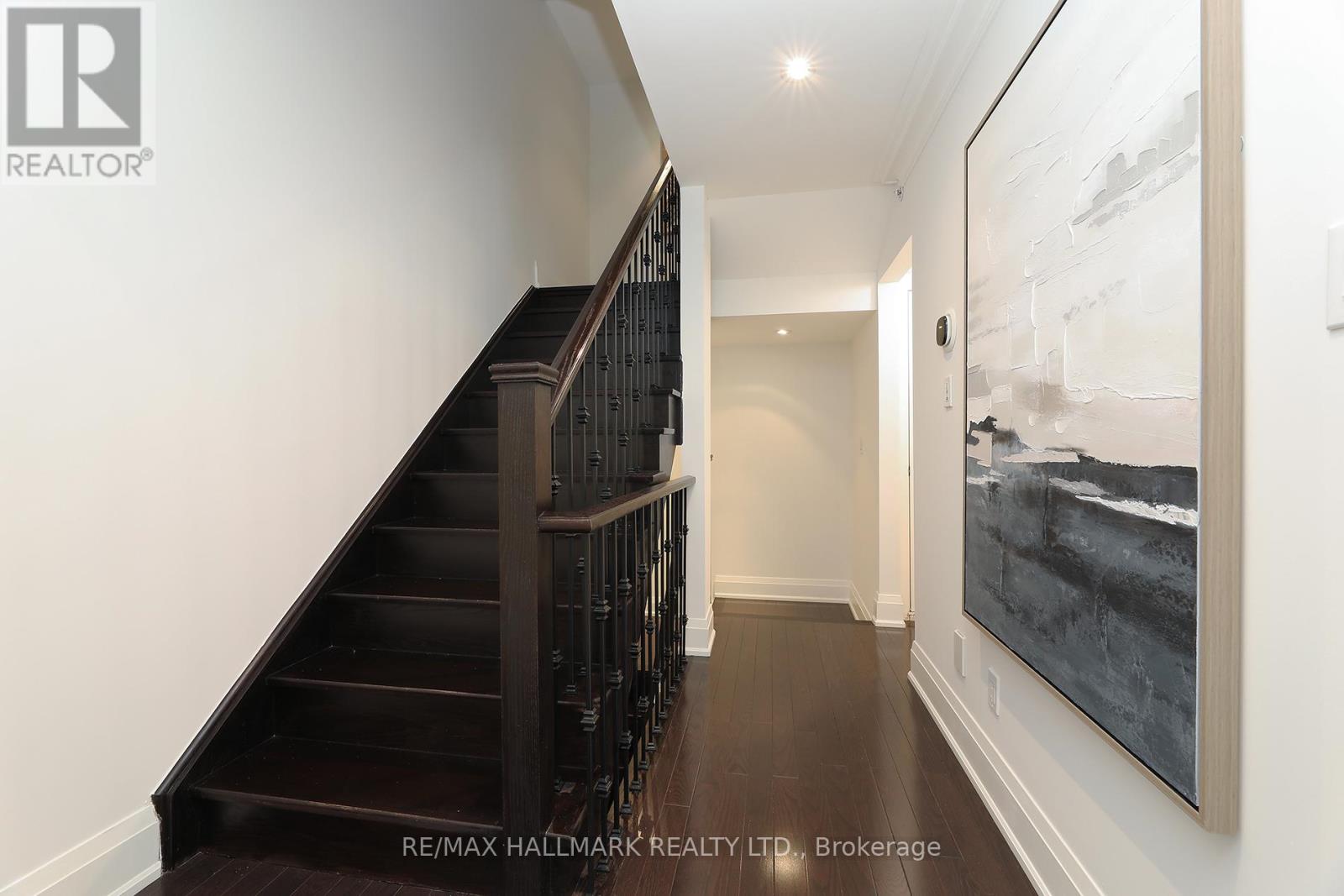 F - 1185 Queen Street E, Toronto, Ontario  M4M 1L6 - Photo 18 - E13168810