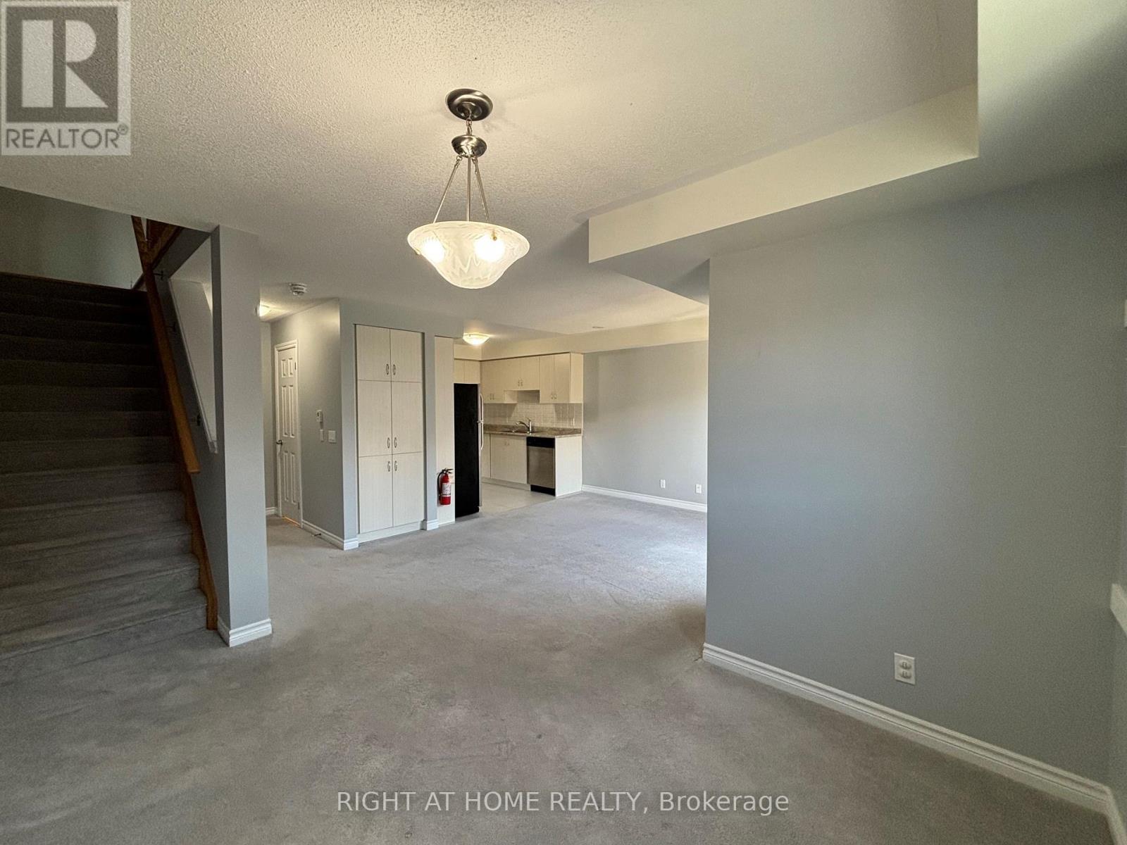 24 Nearco Crescent, Oshawa, Ontario  L1L 0J4 - Photo 12 - E13168878