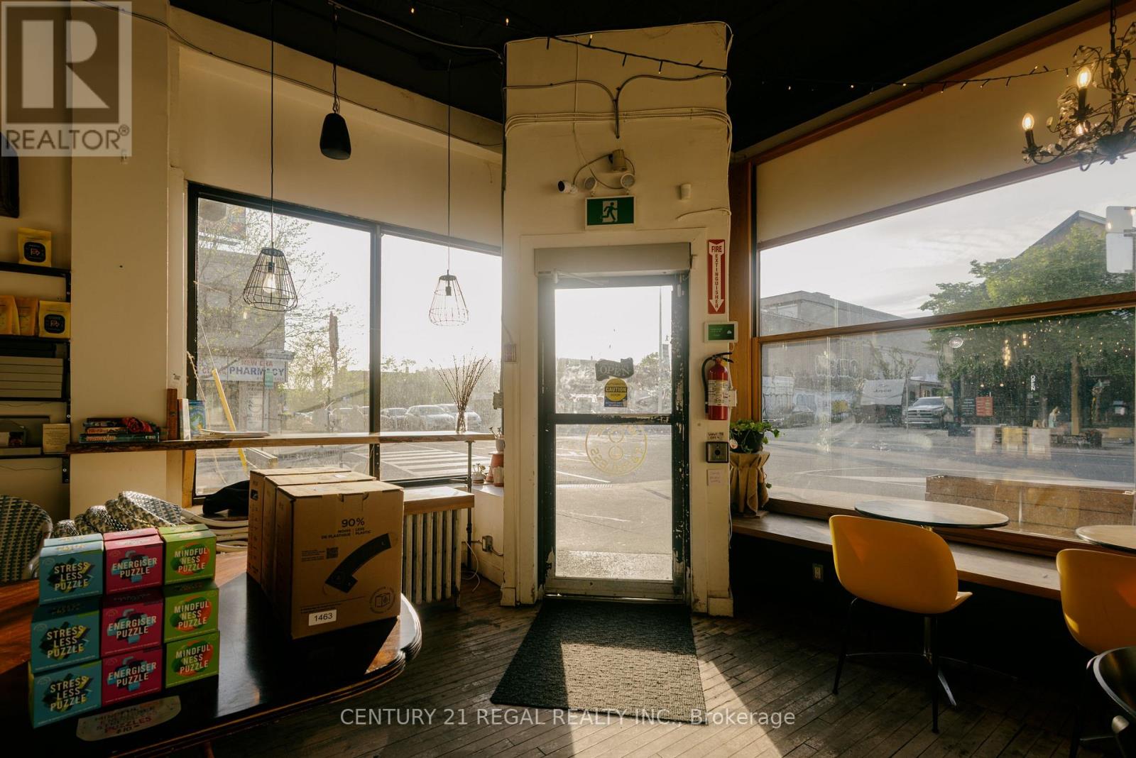 2165 Danforth Avenue, Toronto, Ontario  M4C 1K4 - Photo 6 - E13168900