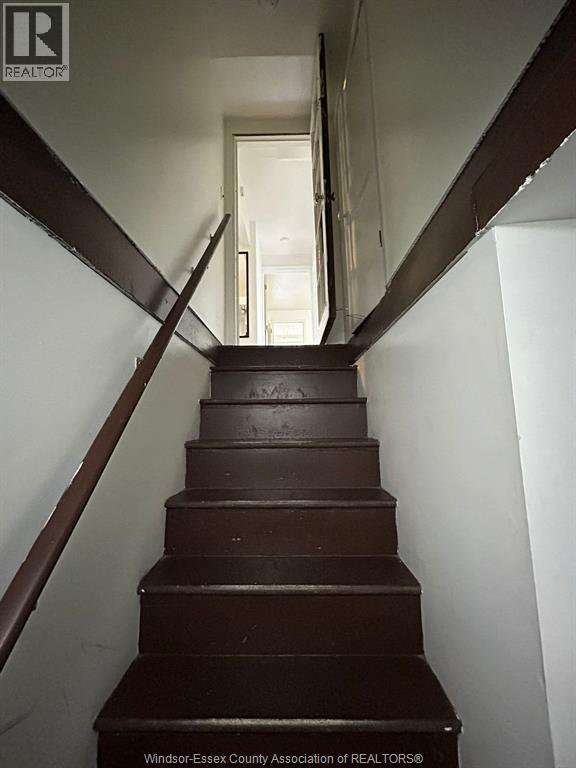 3153 Peter Street Unit# Upper, Windsor, Ontario N9C 1H3 - Photo 2 - 26012003