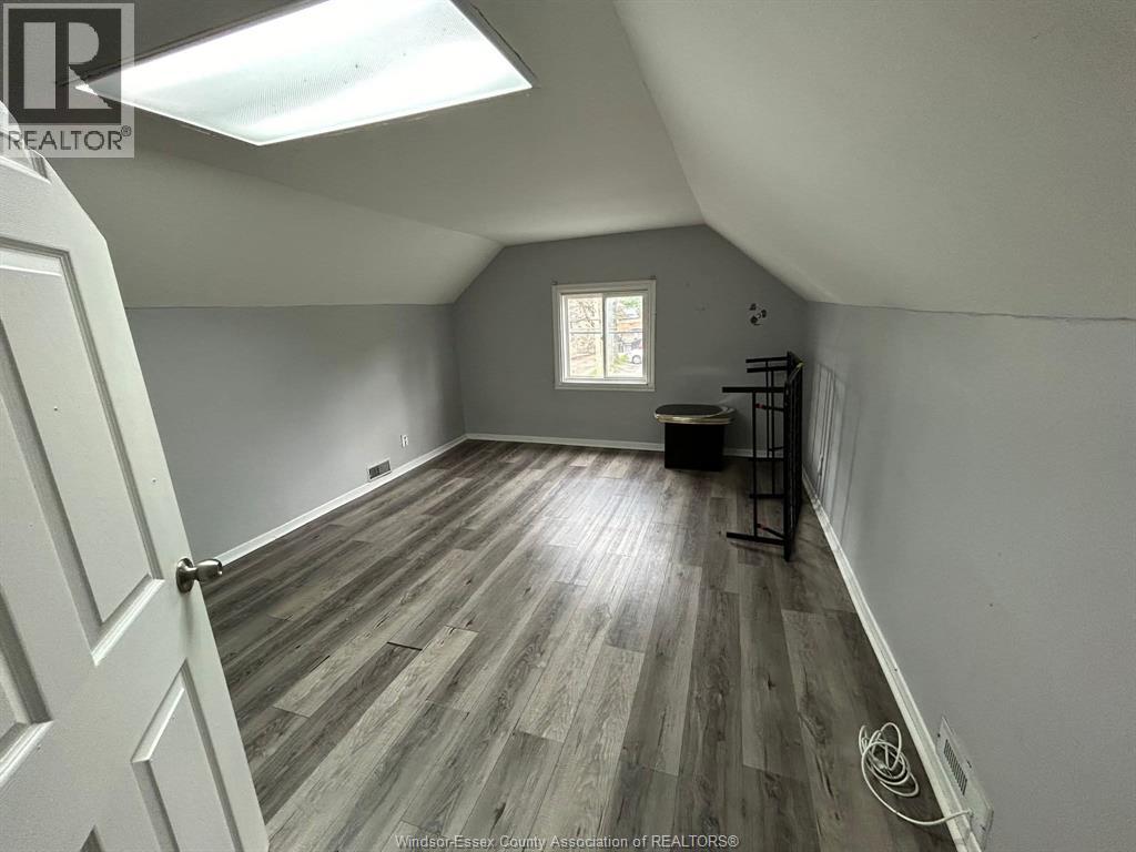 3153 Peter Street Unit# Upper, Windsor, Ontario N9C 1H3 - Photo 7 - 26012003