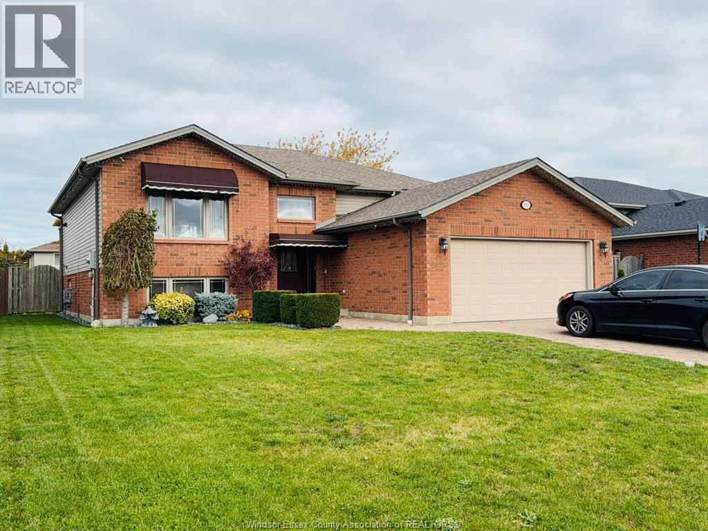 890 Southwood Drive, Lakeshore, Ontario  N0R 1A0 - Photo 1 - 26011981
