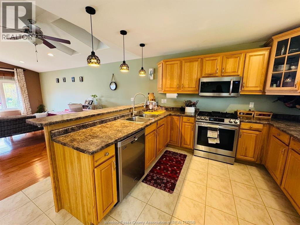 890 Southwood Drive, Lakeshore, Ontario  N0R 1A0 - Photo 8 - 26011981