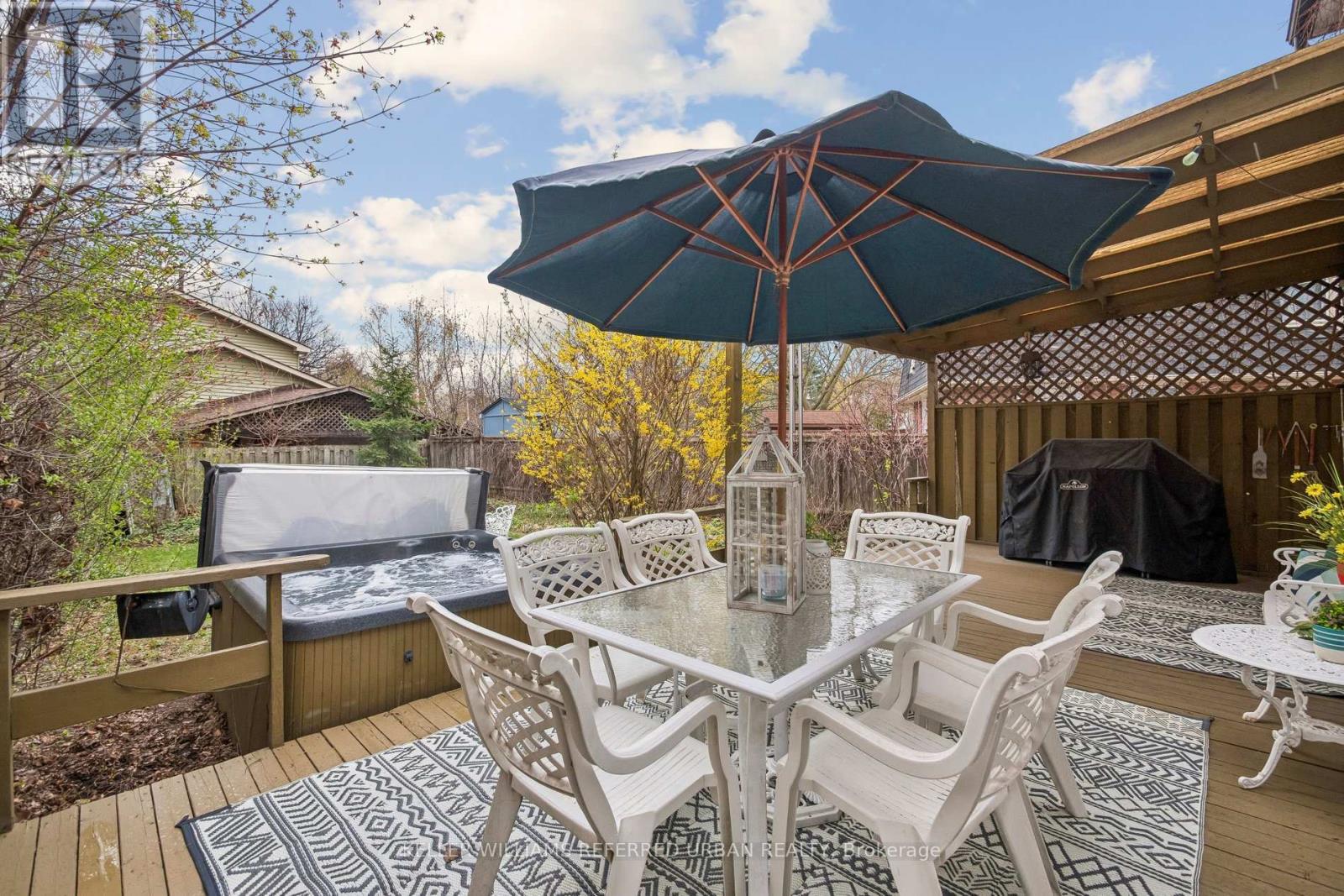 78 Springhead Gardens, Richmond Hill, Ontario  L4C 5B9 - Photo 31 - N13063750