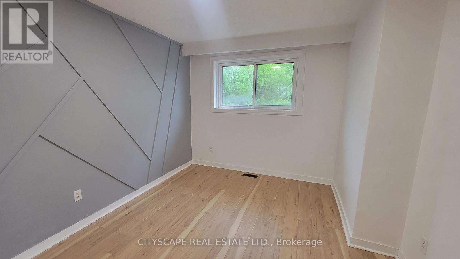 3450 Ellengale Drive, Mississauga, Ontario  L5C 1Z7 - Photo 17 - W13164118