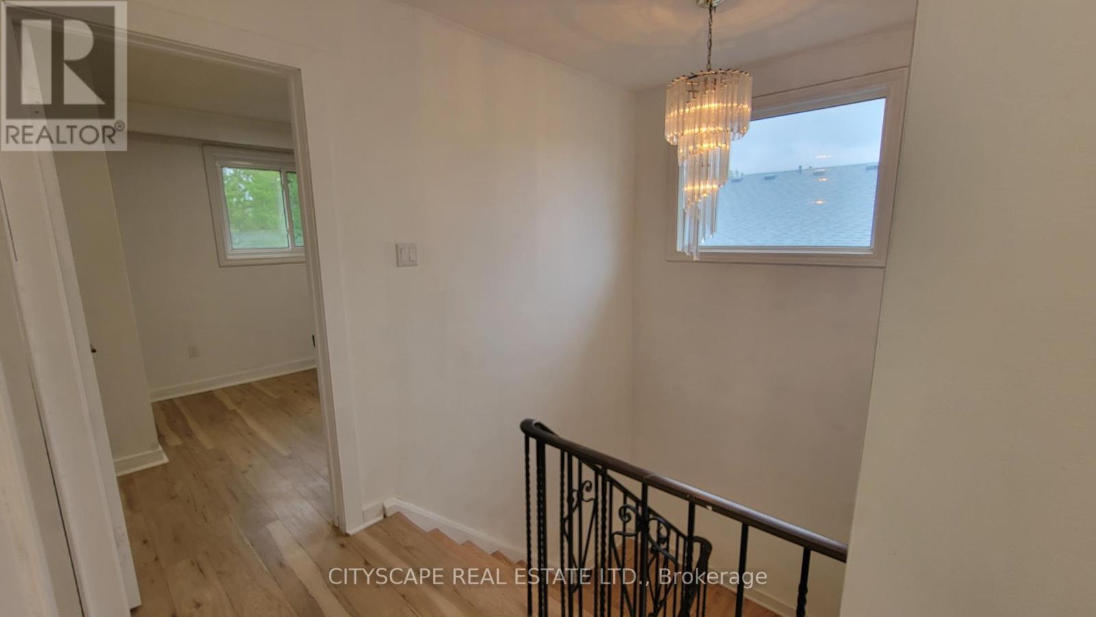 3450 Ellengale Drive, Mississauga, Ontario  L5C 1Z7 - Photo 10 - W13164118