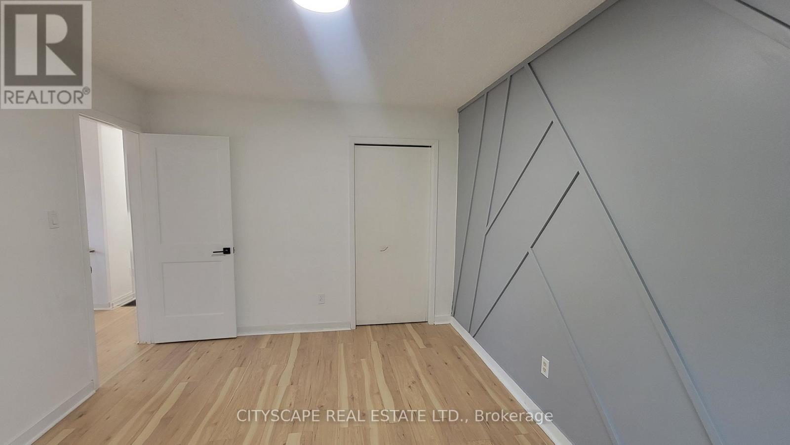 3450 Ellengale Drive, Mississauga, Ontario  L5C 1Z7 - Photo 18 - W13164118