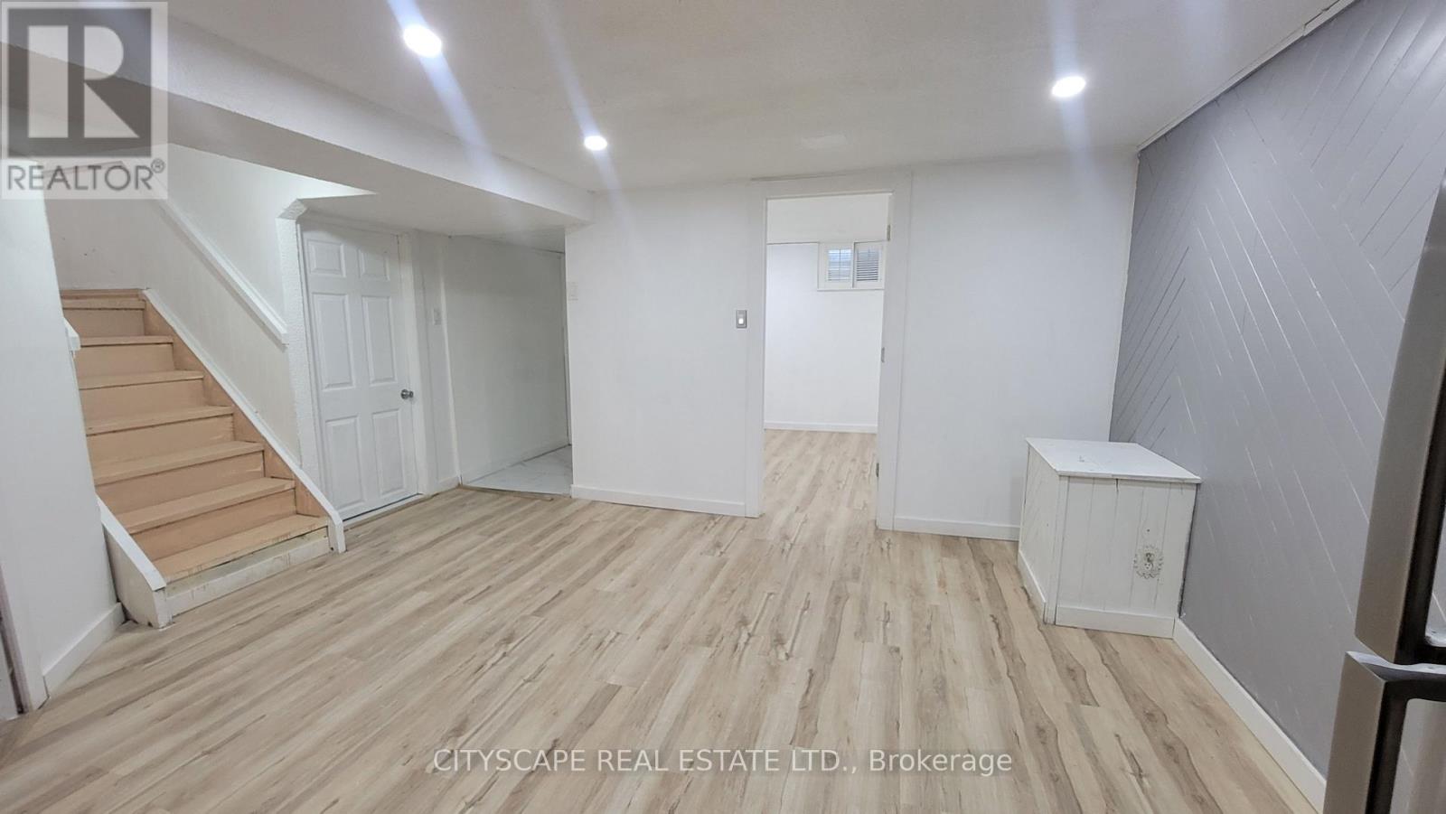 3450 Ellengale Drive, Mississauga, Ontario  L5C 1Z7 - Photo 39 - W13164118