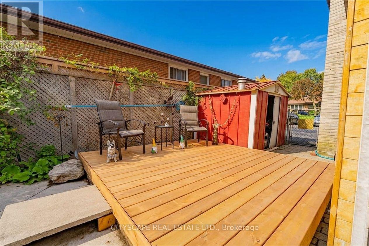 3450 Ellengale Drive, Mississauga, Ontario  L5C 1Z7 - Photo 47 - W13164118