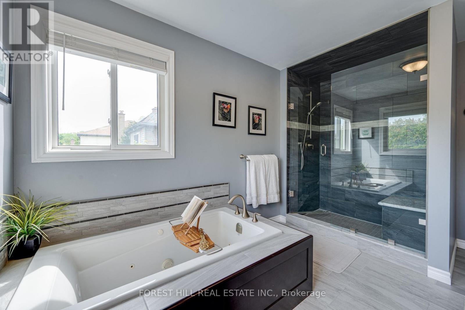 4 Milgate Place, Aurora, Ontario  L4G 5R2 - Photo 22 - N13168778