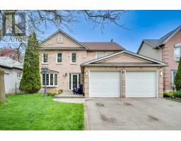 4 MILGATE PLACE, Aurora, Ontario