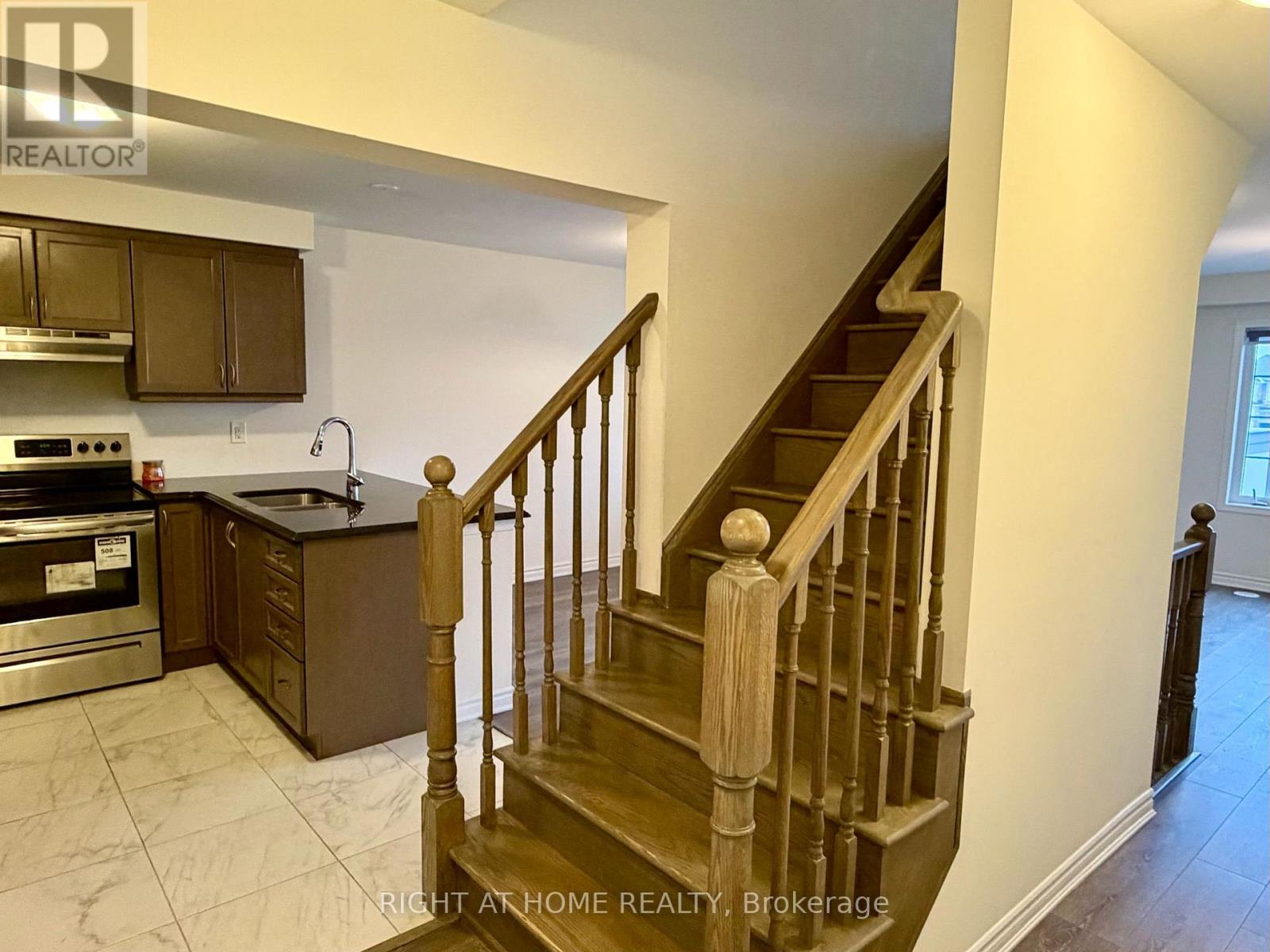 95 Mcalister Avenue, Richmond Hill, Ontario  L4S 0L2 - Photo 11 - N13168938