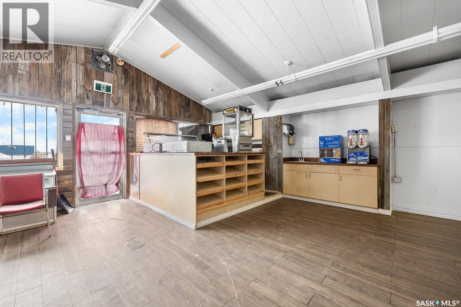 254 Railway Avenue, Southey, Saskatchewan  S0G 4P0 - Photo 4 - SK027053