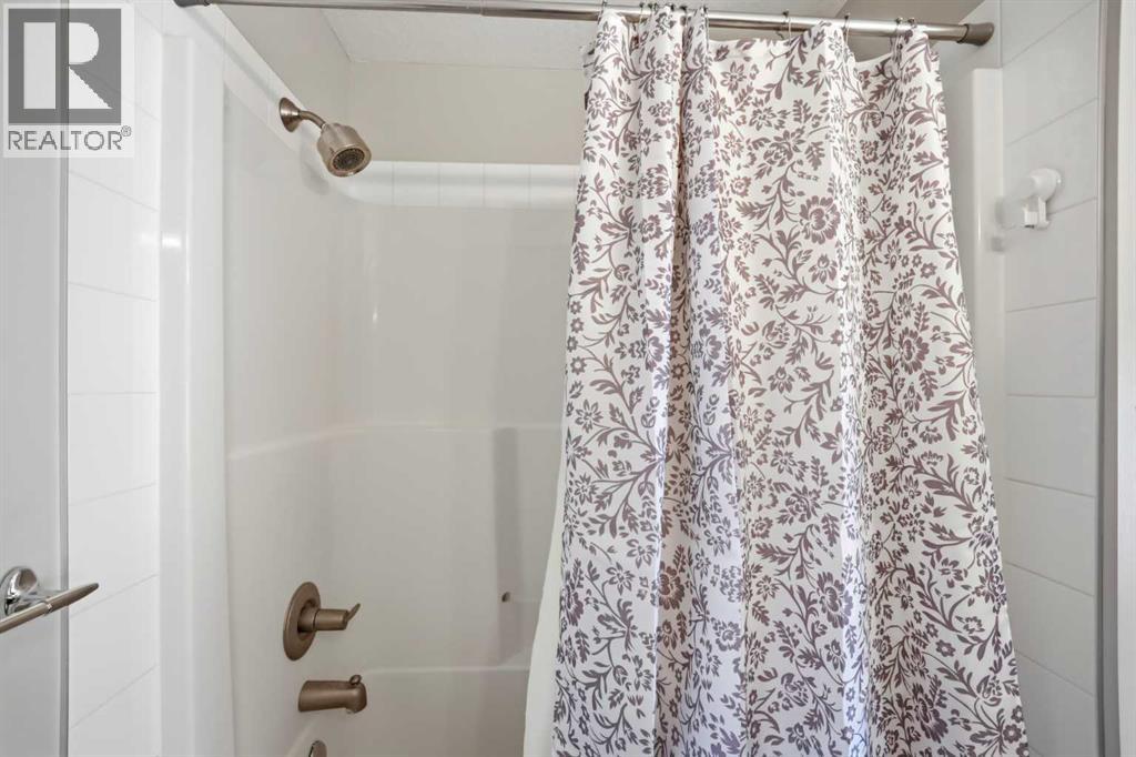 402 Wentworth Villas Sw, Calgary, Alberta  t3h 0k6 - Photo 32 - A2310756
