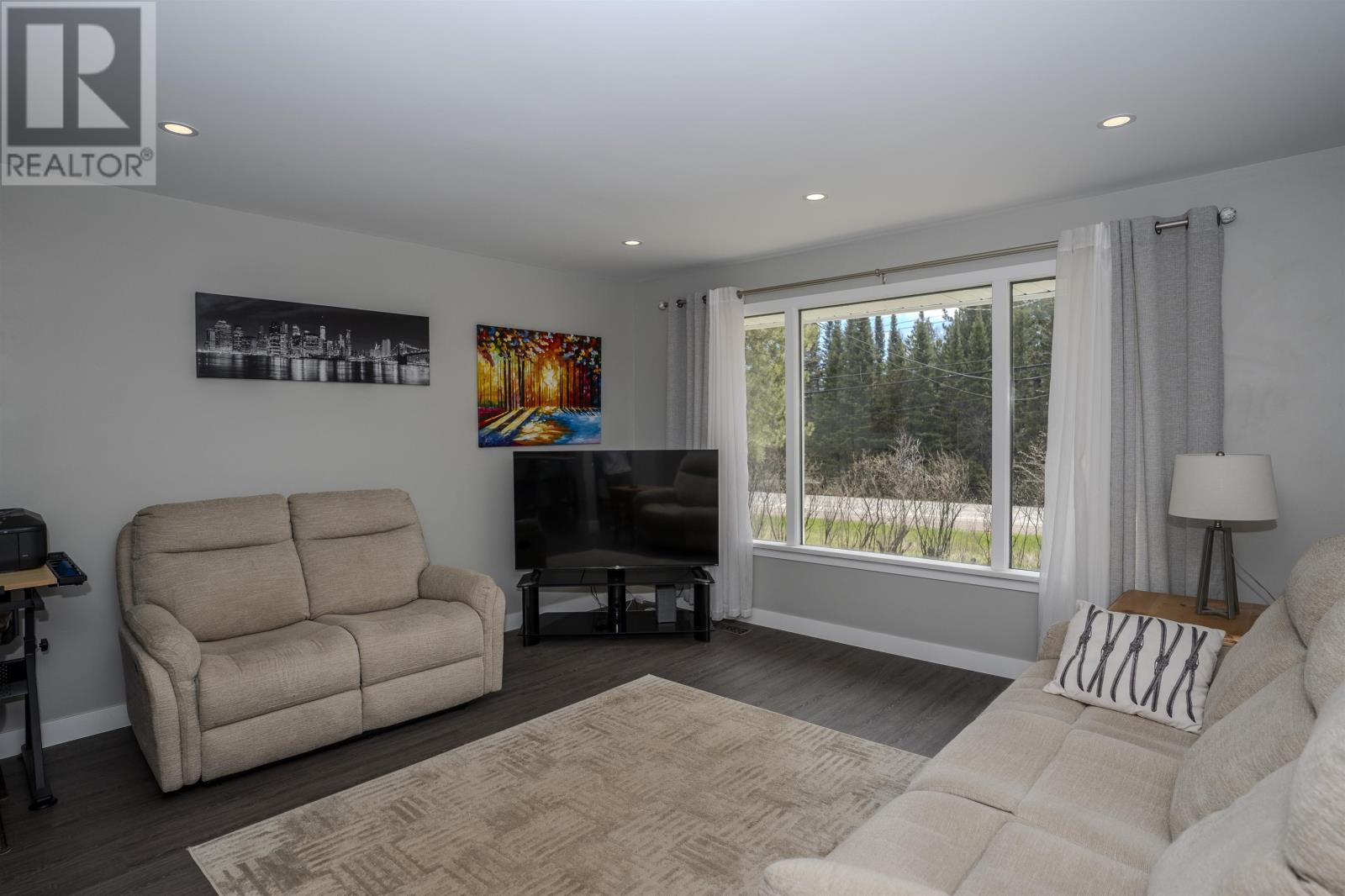 2190 Oliver Road, Thunder Bay, Ontario  P7G 1P9 - Photo 11 - TB2601168