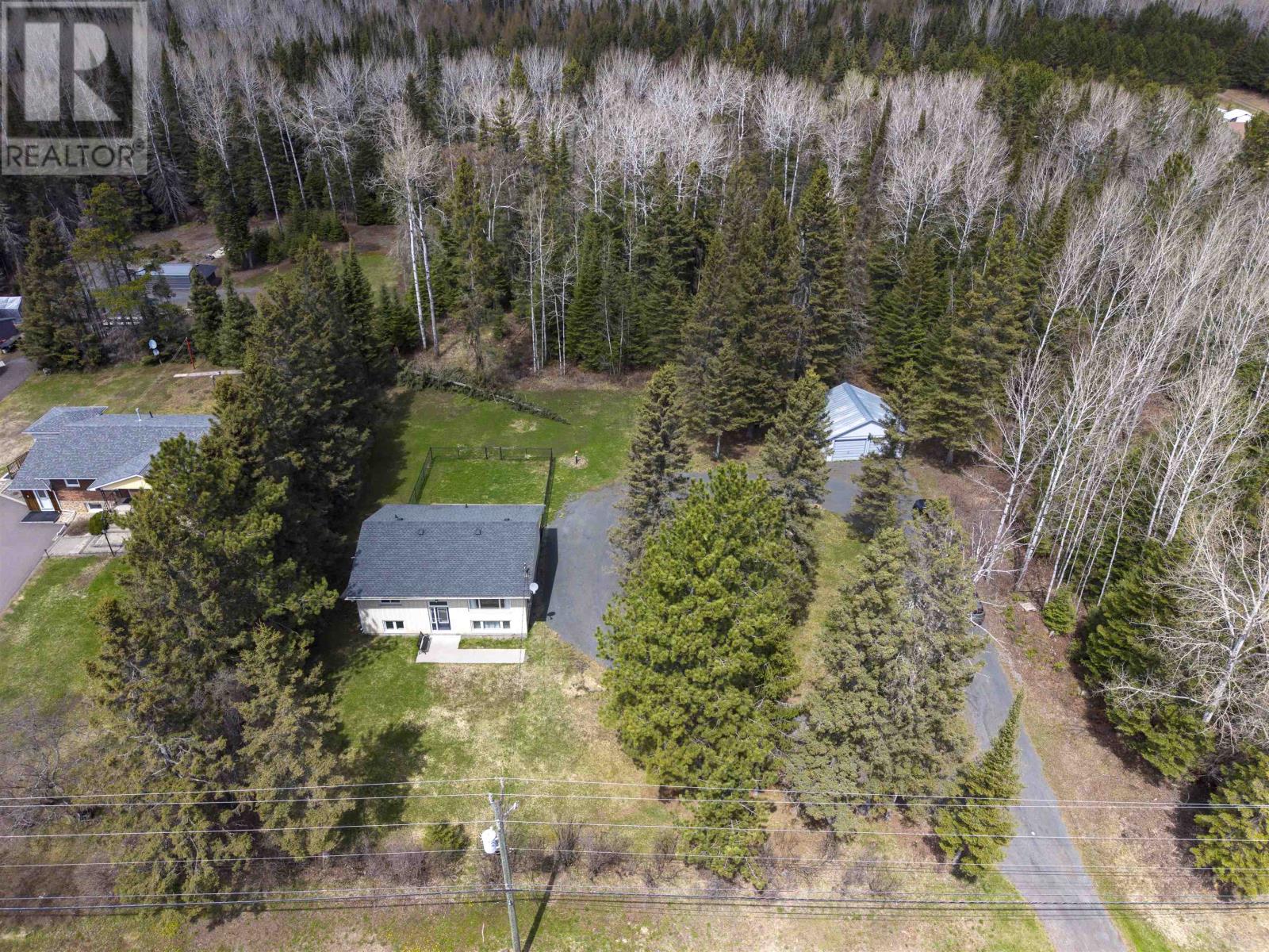 2190 Oliver Road, Thunder Bay, Ontario  P7G 1P9 - Photo 35 - TB2601168