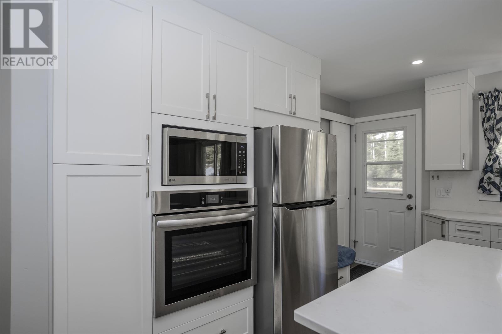2190 Oliver Road, Thunder Bay, Ontario  P7G 1P9 - Photo 6 - TB2601168
