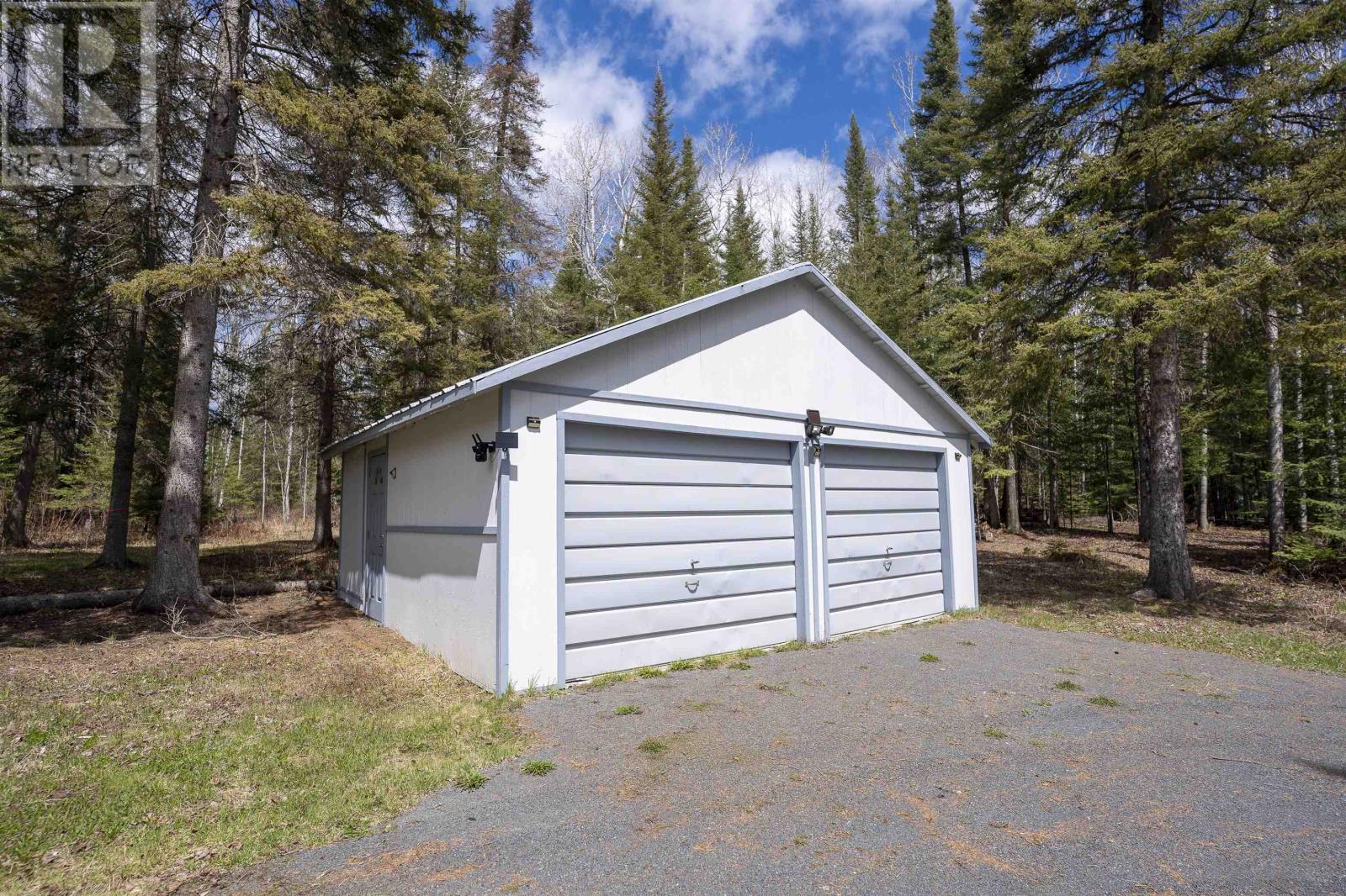 2190 Oliver Road, Thunder Bay, Ontario  P7G 1P9 - Photo 29 - TB2601168