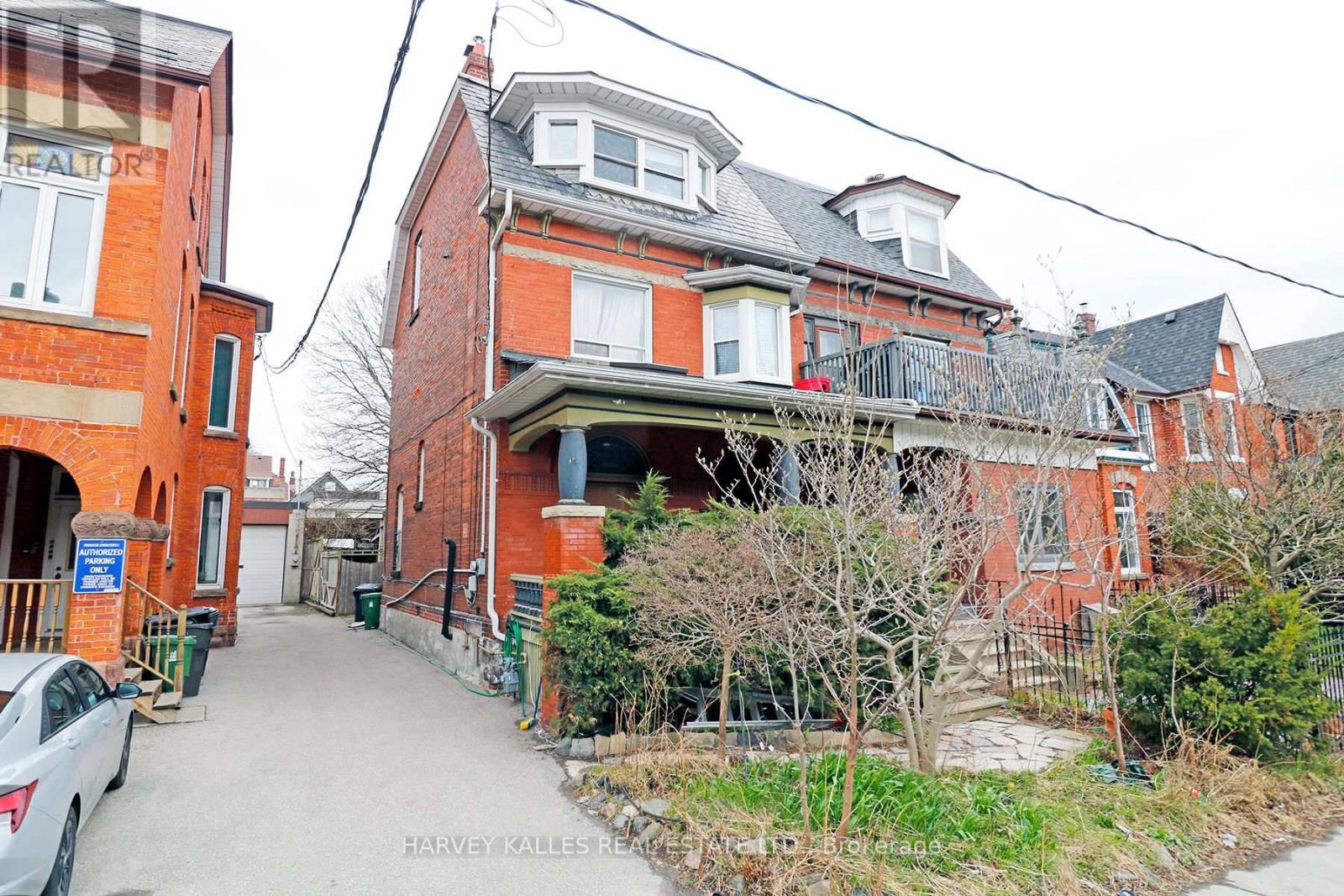 1 - 39 MACDONELL AVENUE, Toronto, Ontario