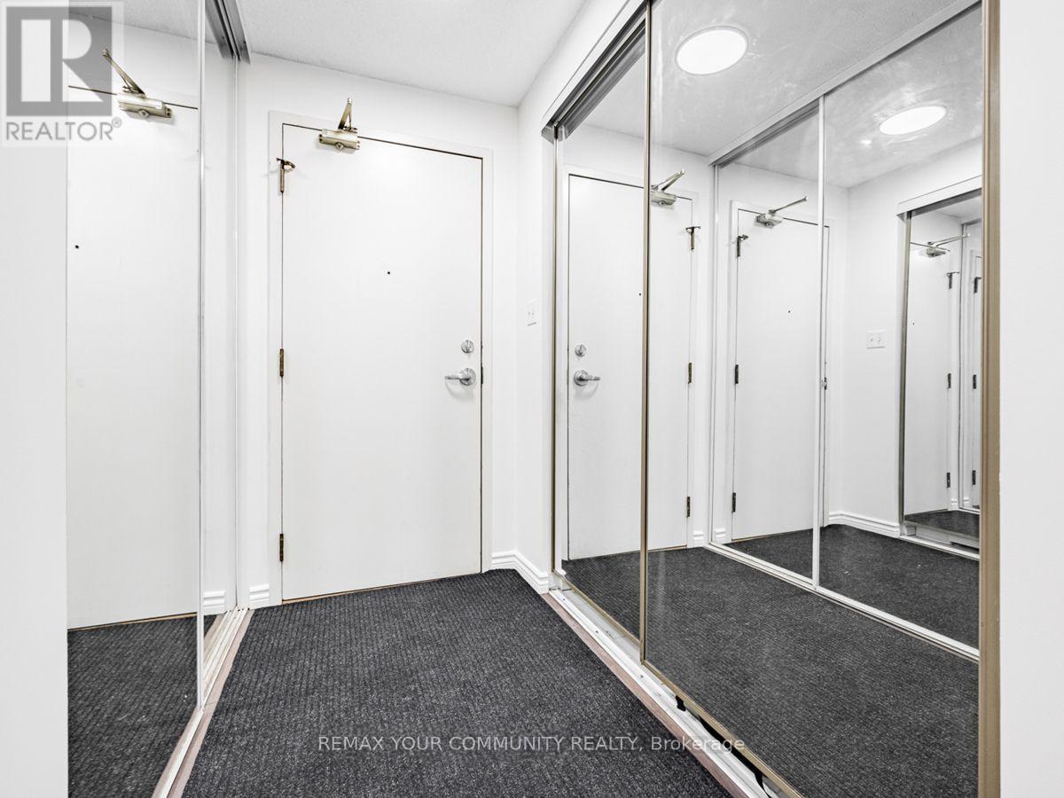 304 - 101 Subway Crescent, Toronto, Ontario  M9B 6K4 - Photo 2 - W13168876