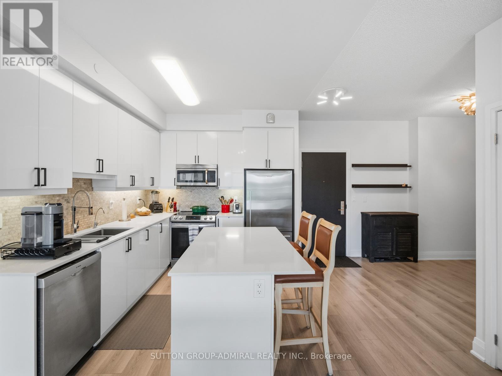 606 - 35 FONTENAY COURT, Toronto, Ontario