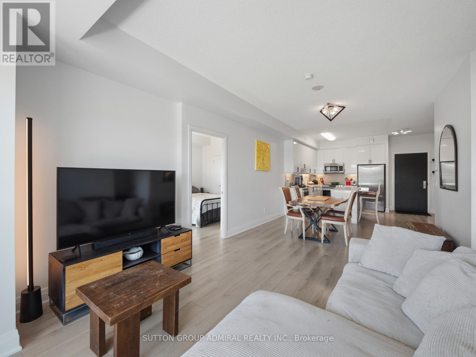 606 - 35 Fontenay Court, Toronto, Ontario  M9A 0C4 - Photo 10 - W13168908
