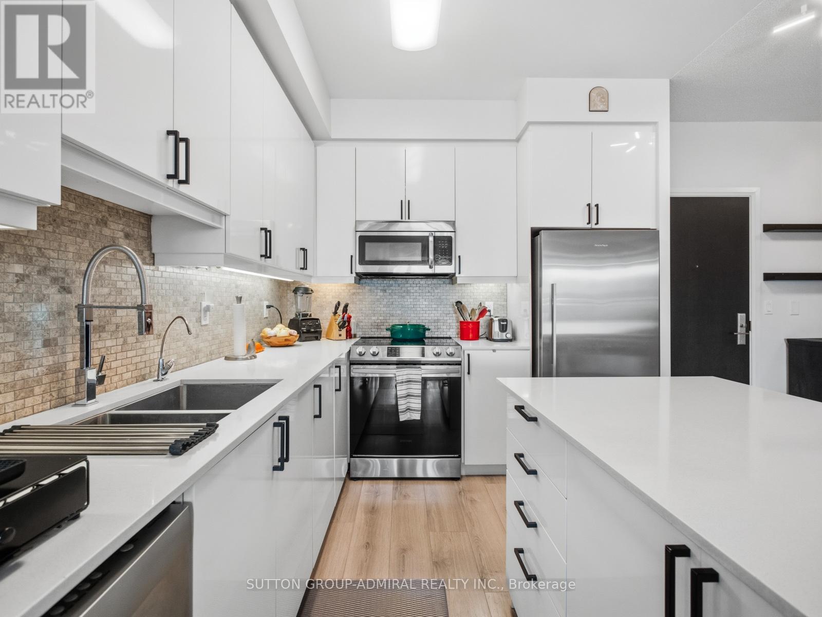 606 - 35 Fontenay Court, Toronto, Ontario  M9A 0C4 - Photo 7 - W13168908
