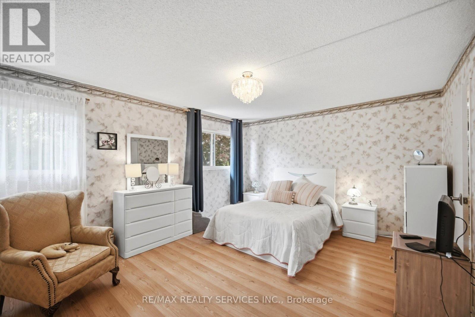 14 Tara Park Crescent, Brampton, Ontario  L6V 3E3 - Photo 20 - W13168968
