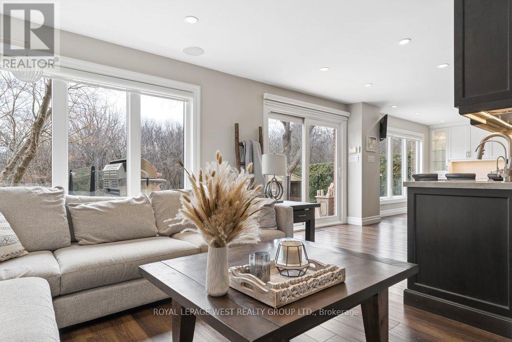 2293 Carpenters Circle, Oakville, Ontario  L6M 3C6 - Photo 20 - W13168972