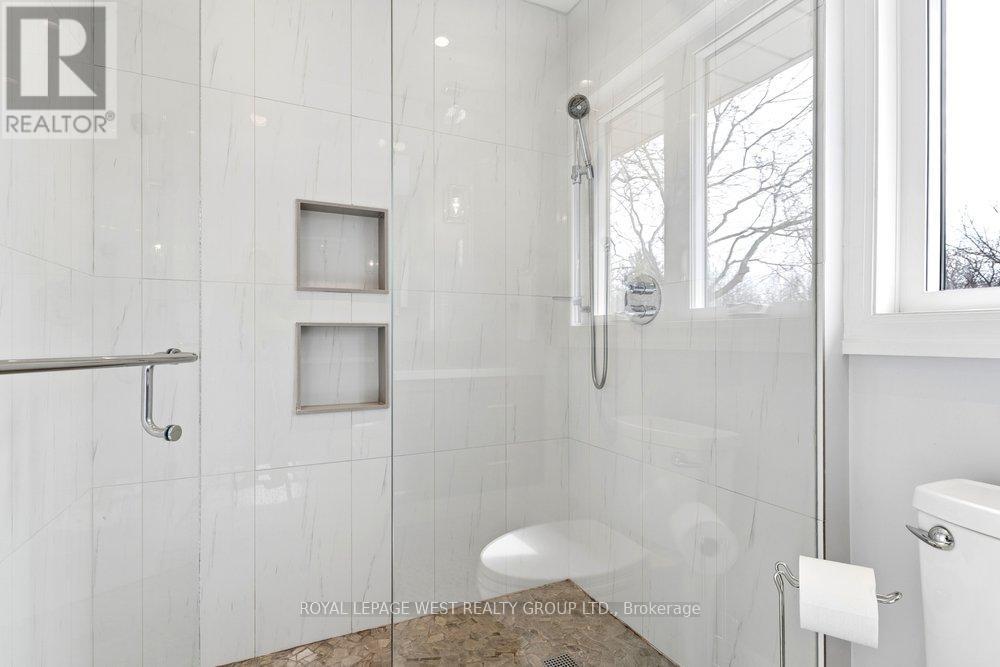 2293 Carpenters Circle, Oakville, Ontario  L6M 3C6 - Photo 43 - W13168972