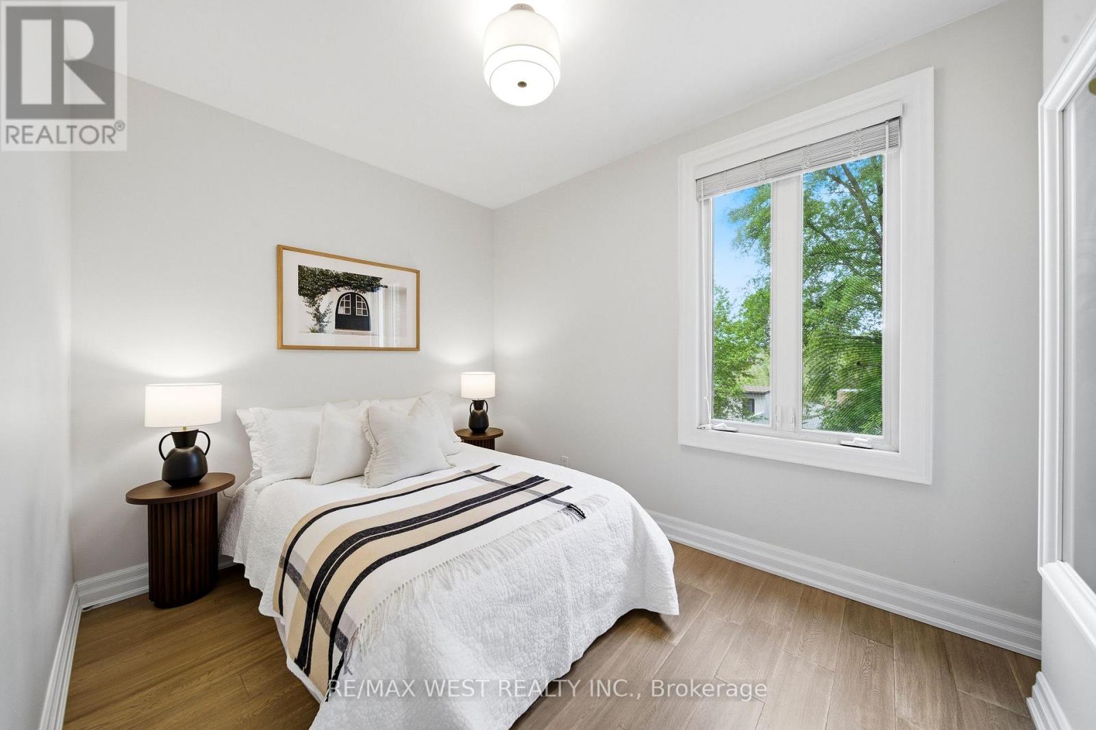 12 Kennedy Avenue, Toronto, Ontario  M6S 2X5 - Photo 16 - W13168978