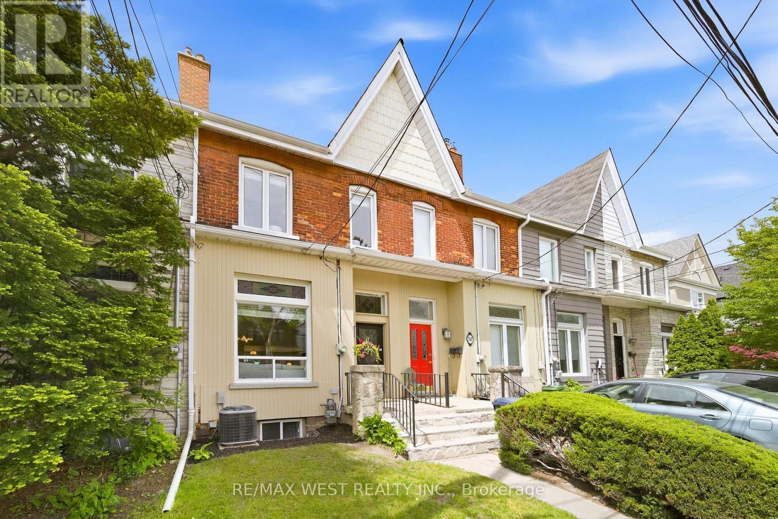 12 Kennedy Avenue, Toronto, Ontario  M6S 2X5 - Photo 2 - W13168978