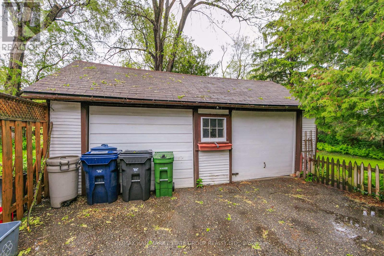 21 Cross Street, Toronto, Ontario  M9N 2B8 - Photo 39 - W13168980