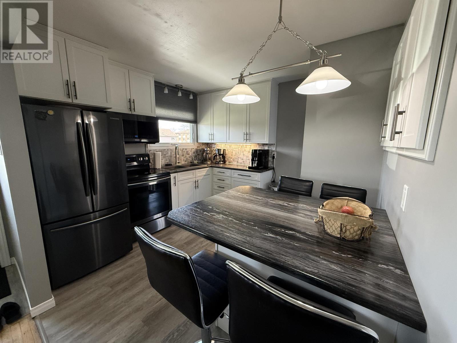 131 Walsh St W, Thunder Bay, Ontario  P7E 4W5 - Photo 4 - TB2601169