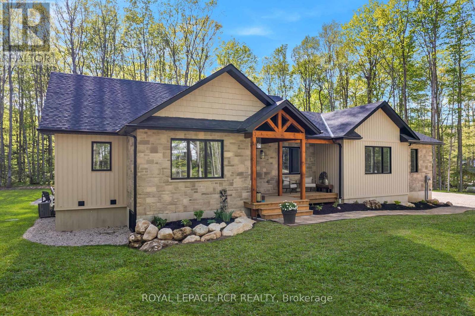 110 Beau Lane, Grey Highlands, Ontario  N0C 1E0 - Photo 3 - X13168760