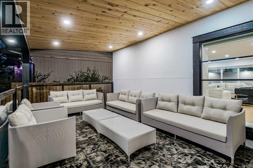 4239 Vauxhall Crescent Nw, Calgary, Alberta  T3A 0X8 - Photo 3 - A2308042