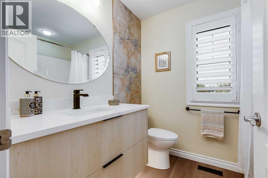 89 Douglasdale Crescent SE, Calgary, Alberta  T2Z 3A2 - Photo 24 - A2314183