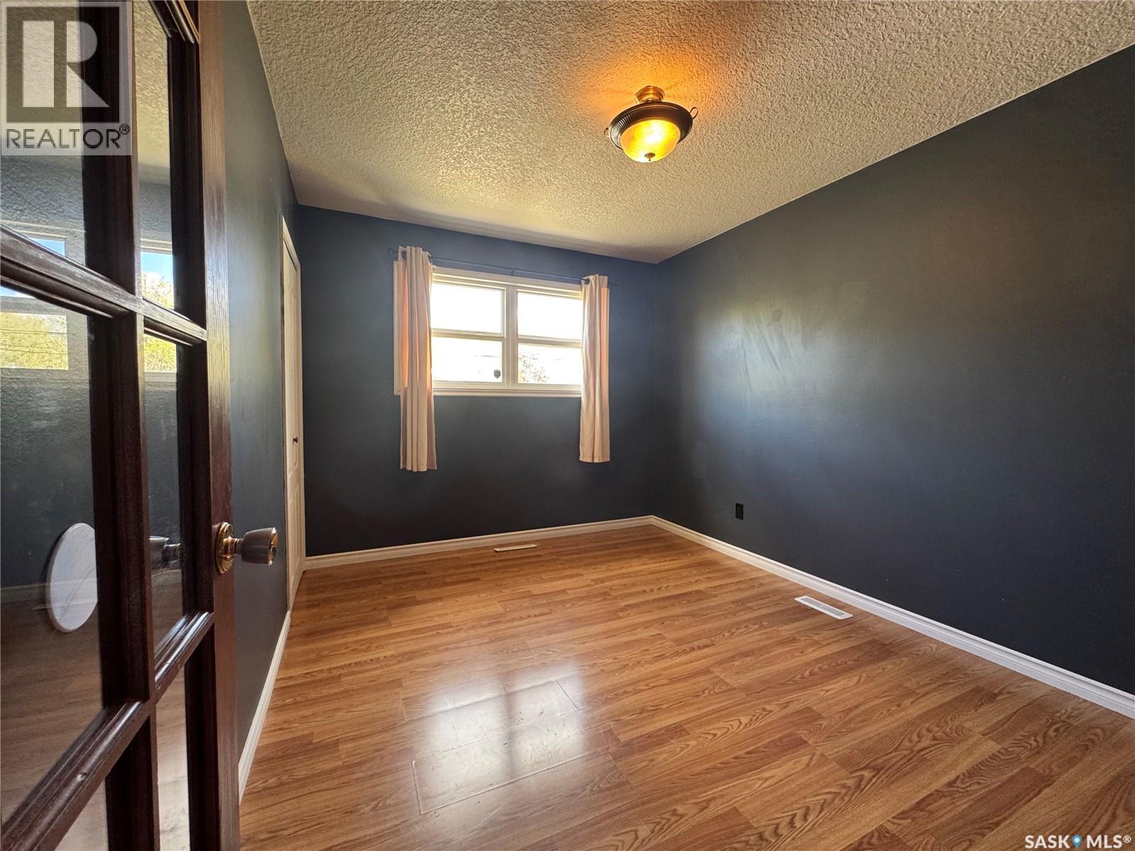 646 Retallack Street, Regina, Saskatchewan  S4T 2G4 - Photo 10 - SK036936