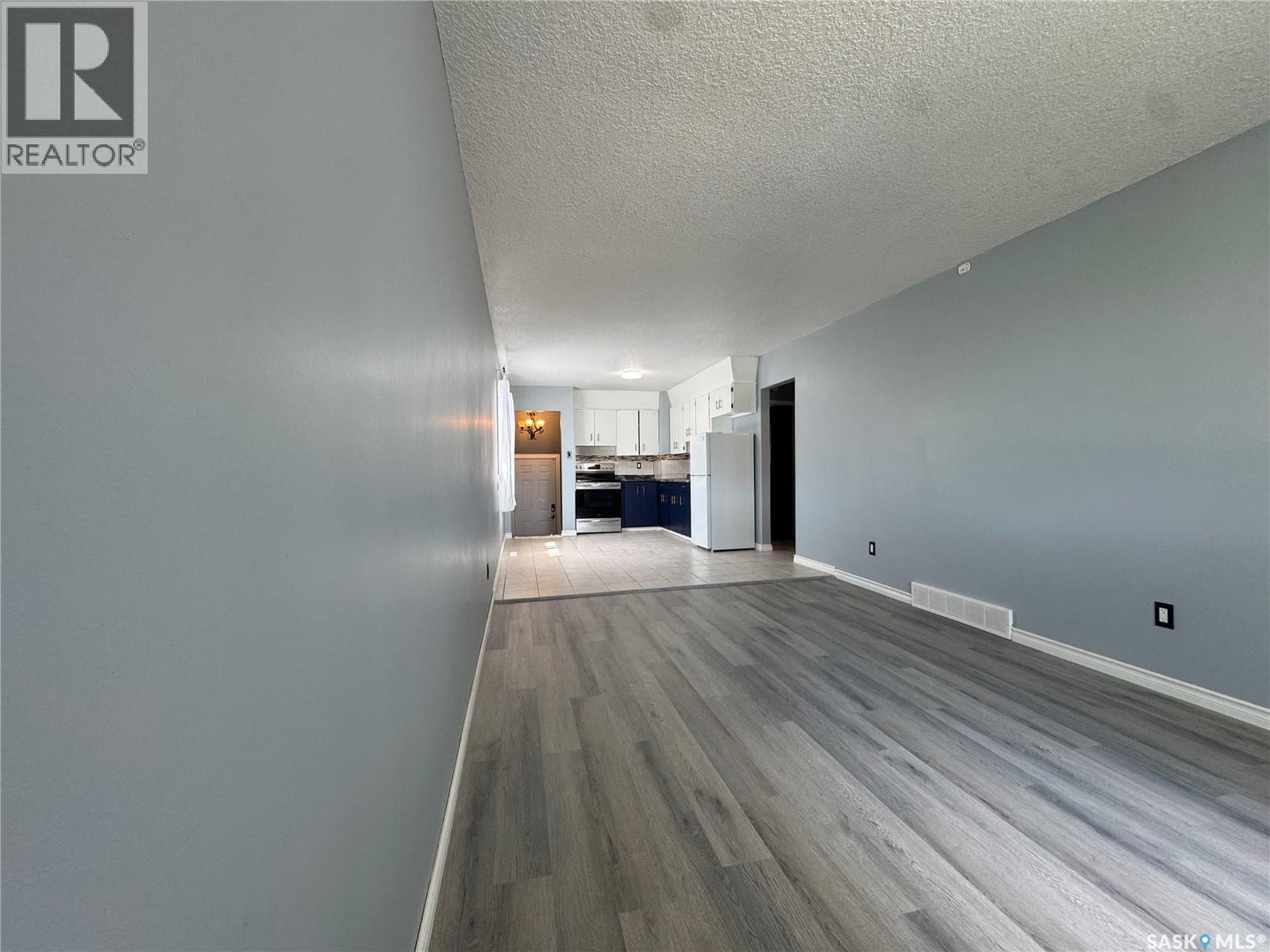646 Retallack Street, Regina, Saskatchewan  S4T 2G4 - Photo 4 - SK036936
