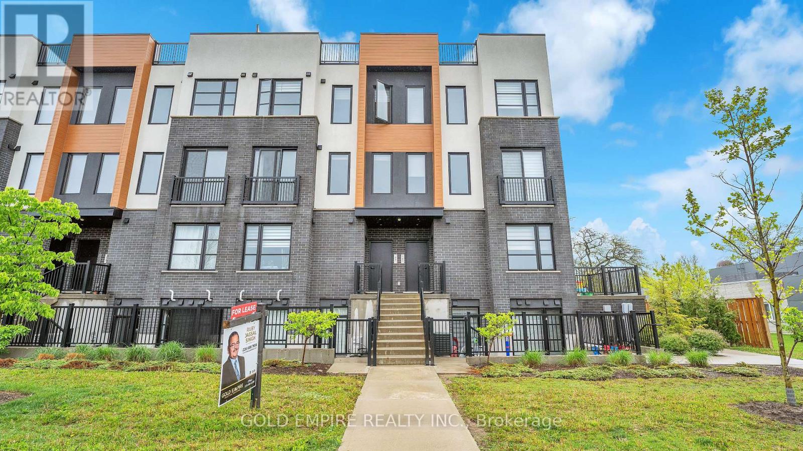 $2,495 Monthly99 - 3900 Savoy Street, London South, Ontario
