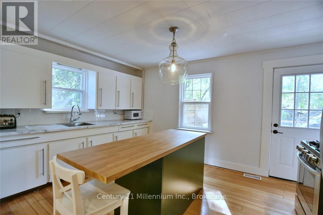 85 Glenwood Drive, Wasaga Beach, Ontario  L9Z 2K5 - Photo 16 - S13169038