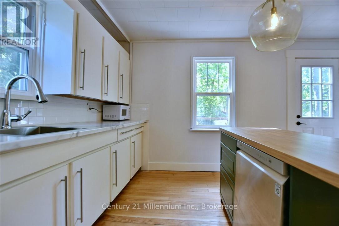 85 Glenwood Drive, Wasaga Beach, Ontario  L9Z 2K5 - Photo 21 - S13169038