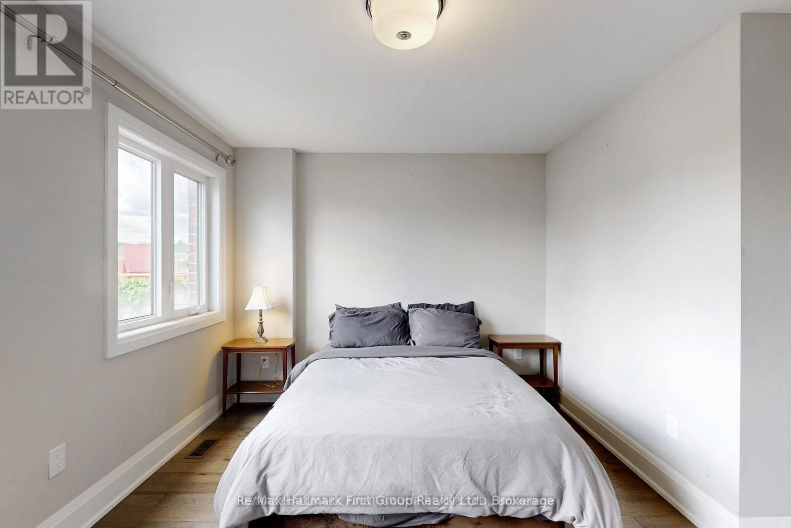 2 Helen Avenue, Toronto, Ontario  M6N 2B4 - Photo 10 - W13169000