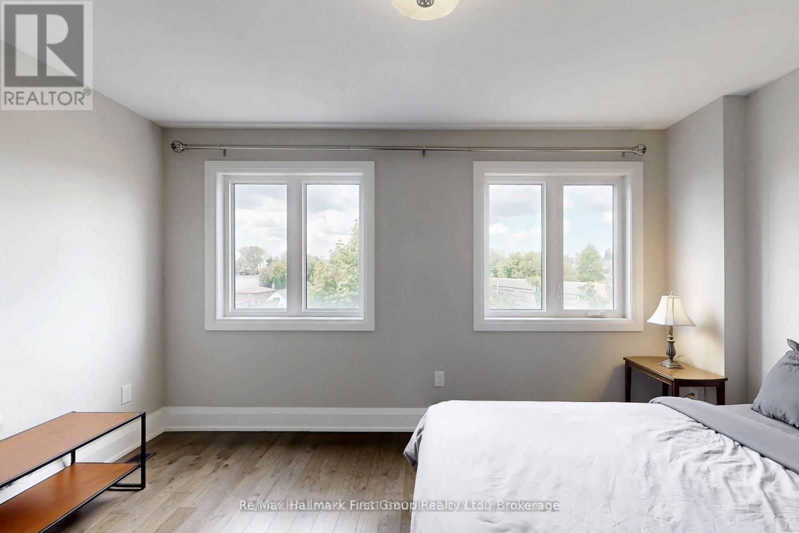 2 Helen Avenue, Toronto, Ontario  M6N 2B4 - Photo 11 - W13169000
