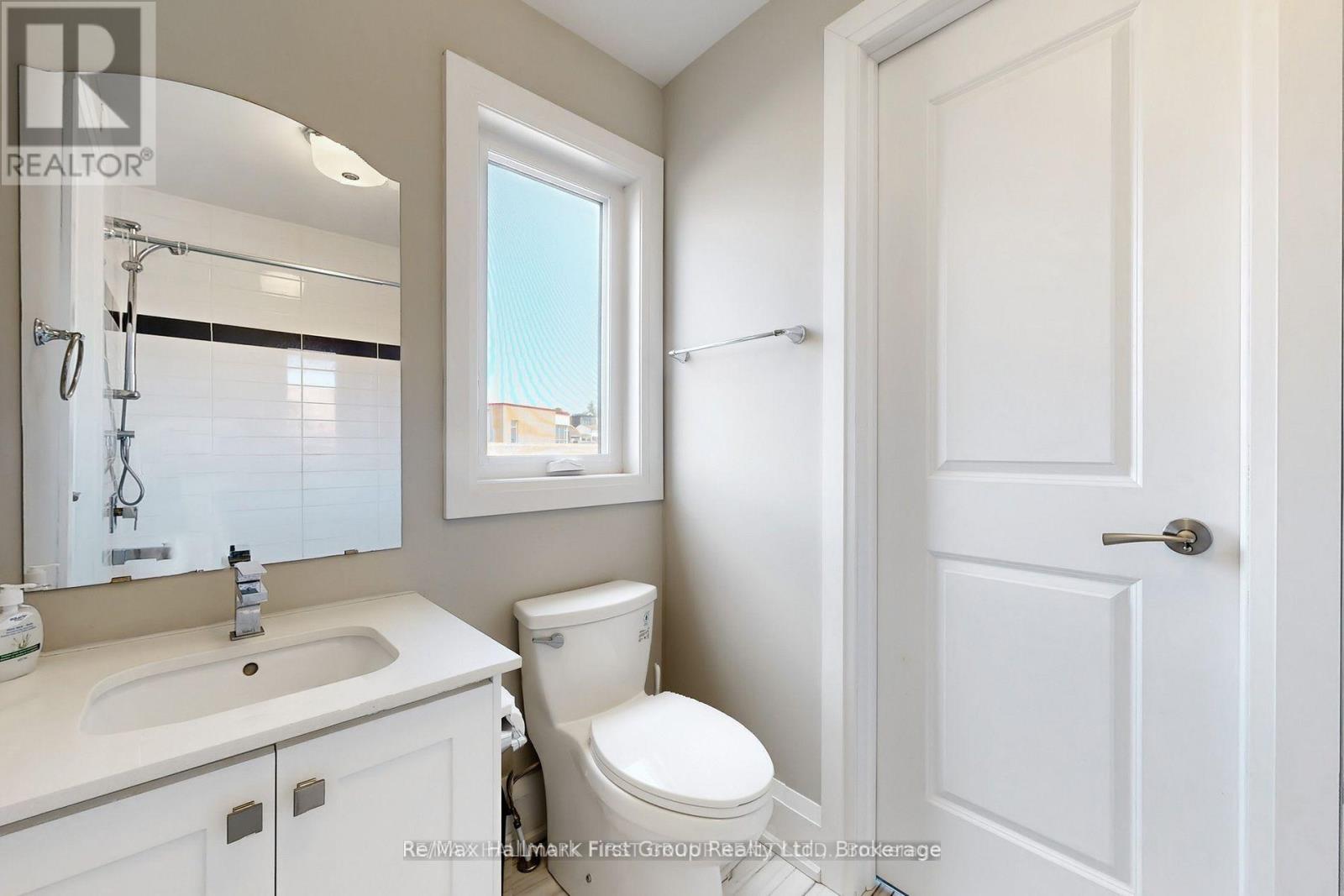 2 Helen Avenue, Toronto, Ontario  M6N 2B4 - Photo 16 - W13169000