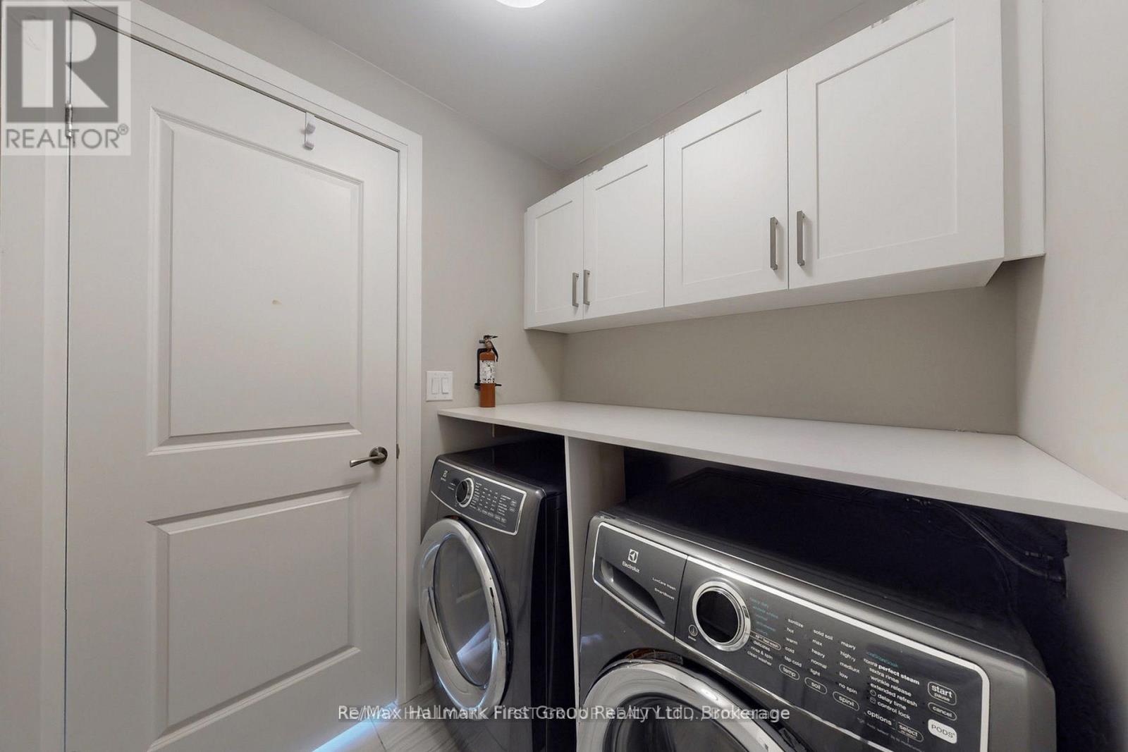 2 Helen Avenue, Toronto, Ontario  M6N 2B4 - Photo 21 - W13169000
