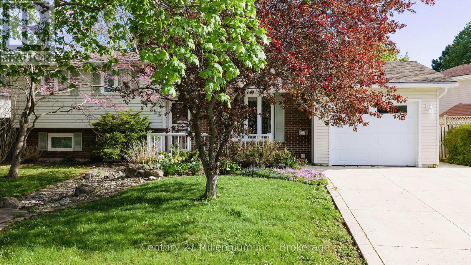 553 Scott Street, Kincardine, Ontario N2Z 1V2 - Photo 2 - X13169166